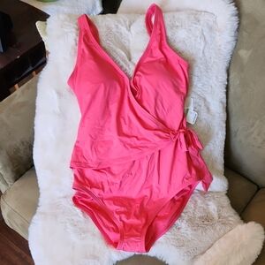 NWT Tommy Bahama Coral Wrap Swimsuit-Size 8